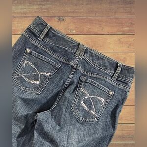 Chico's Platinum SZ 2/12 Mid Rise Embellished Straight Leg Stretch Jeans